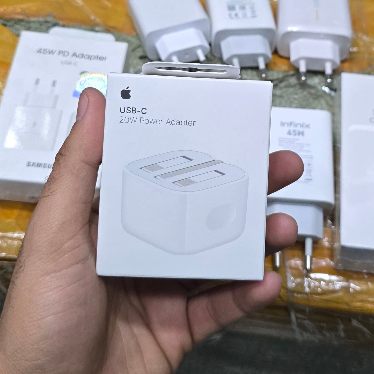 NFC Apple 20W USB-C Charger